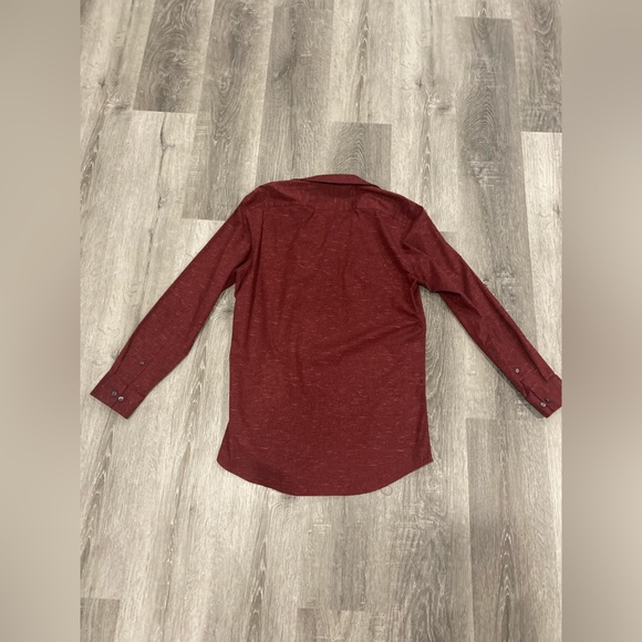 APT 9 Men's button-down shirt, long sleeve, burgundy, fitted. - Picture 9 of 9